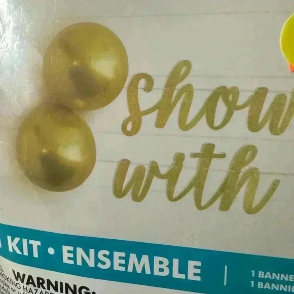 “Showered with love” Party Balloon kit - Picture 4 of 5